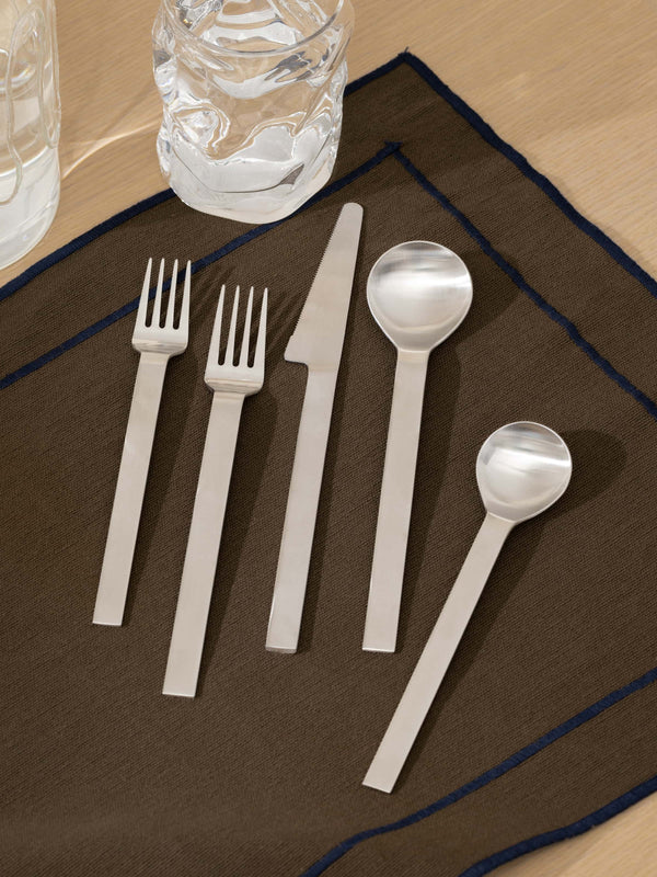 Column Flatware Set